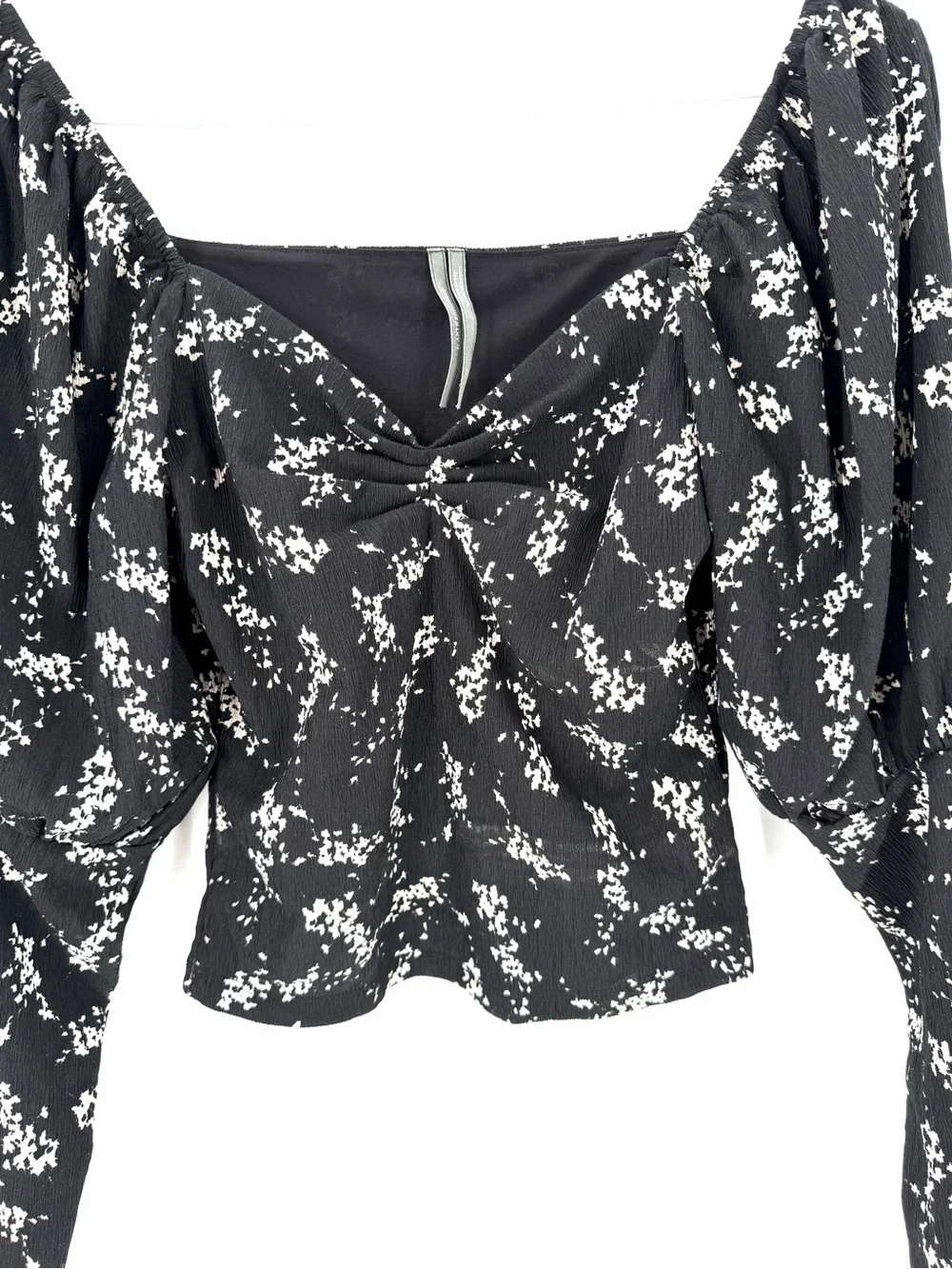 Anthropologie Sweetheart Floral Long Sleeve Crop Stretchy Feminine Blouse Top